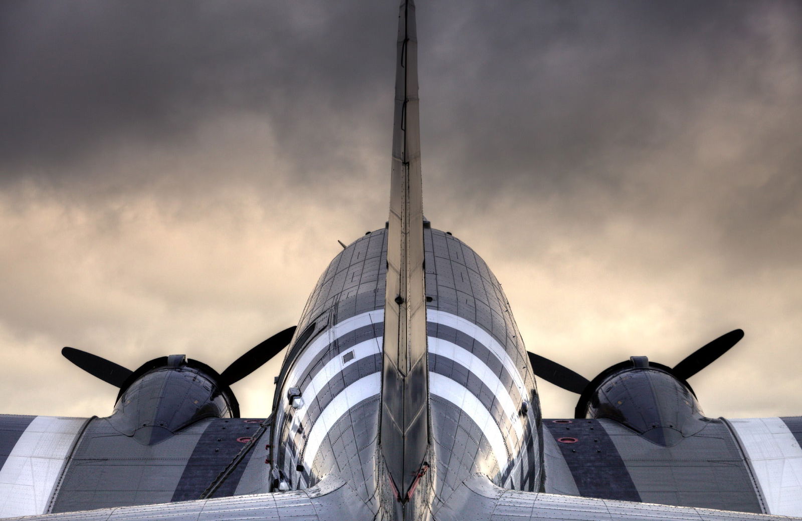 c47_20behind.jpg
