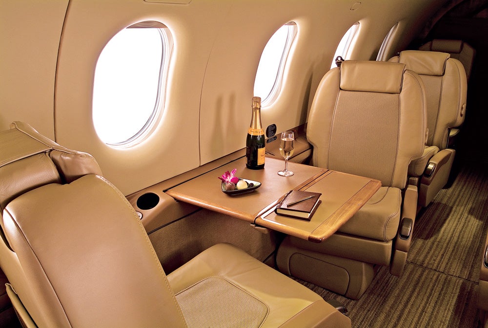 fly0810_pc12f_1000x674.jpg