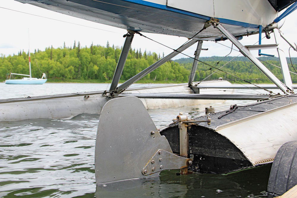 fly1111_feat_sea3.jpg