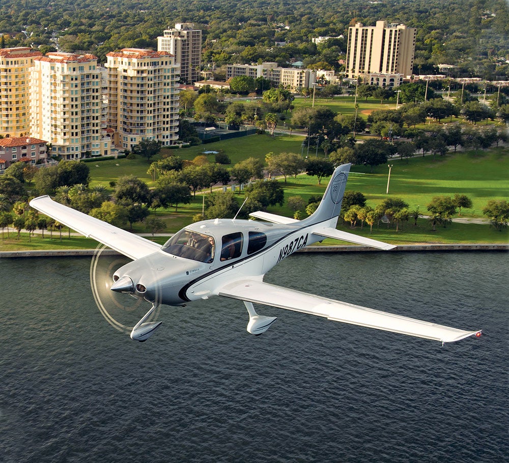 Cirrus SR22