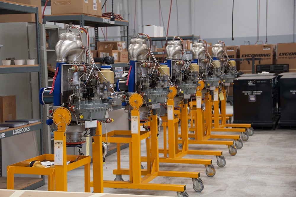 08-rolls-royce-engines.jpg