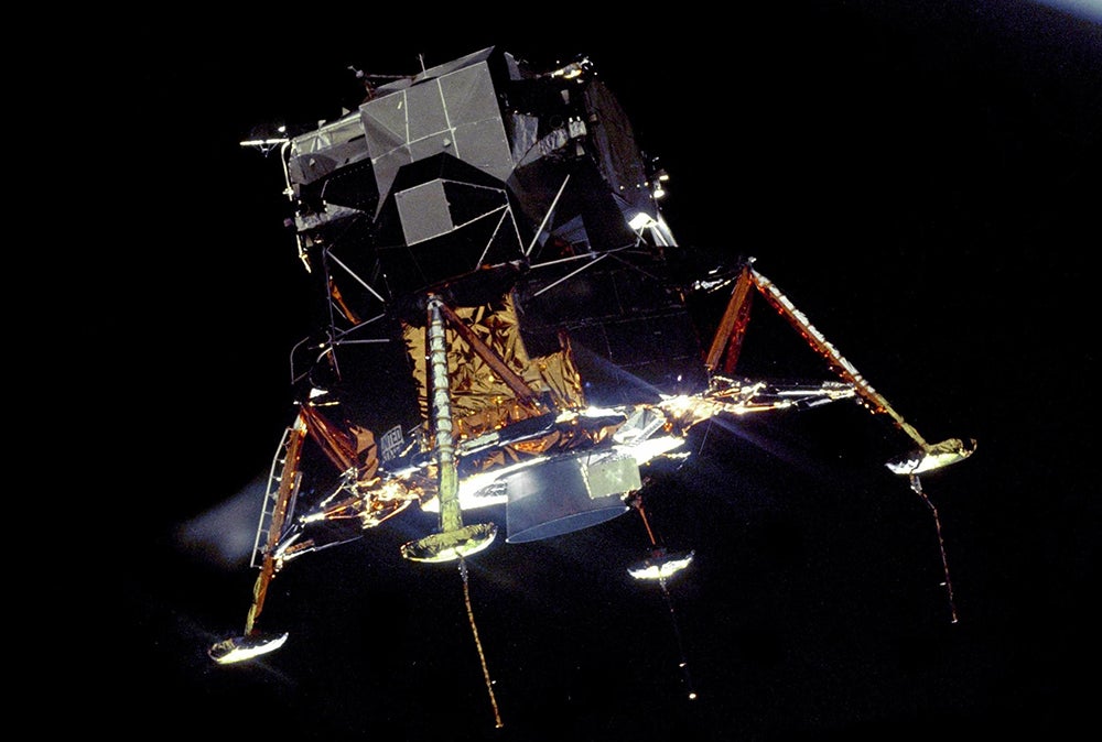 20famous-apollo-11-eagle-lunar-orbit.jpg