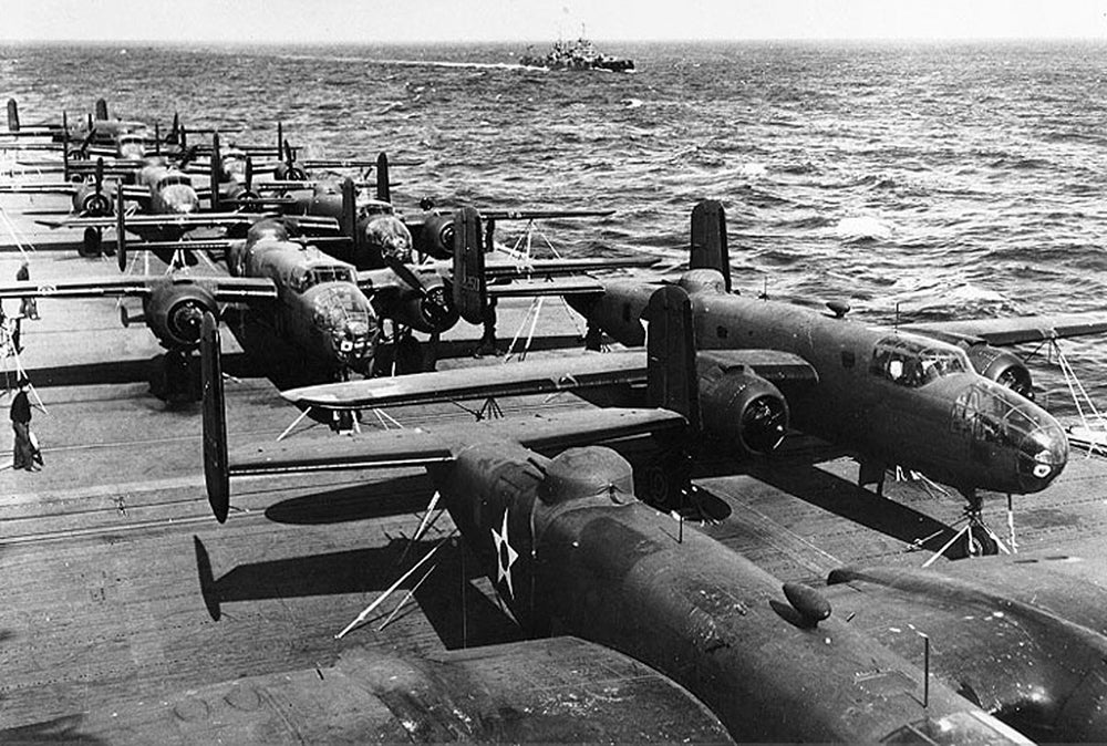 20famous-b25-doolittleraid.jpg