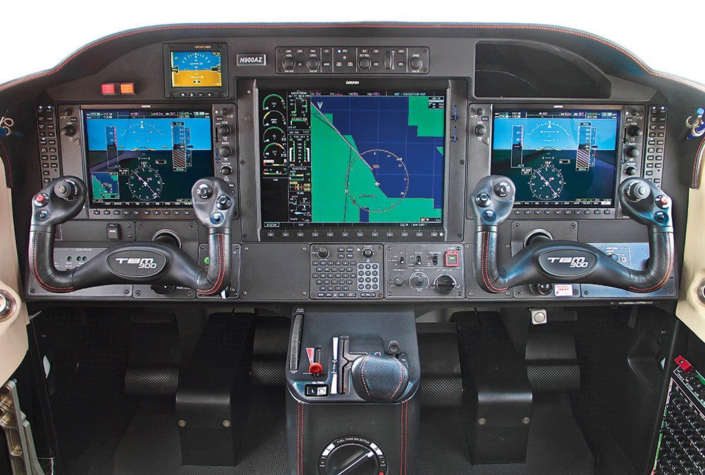 tbm900-panel.jpg