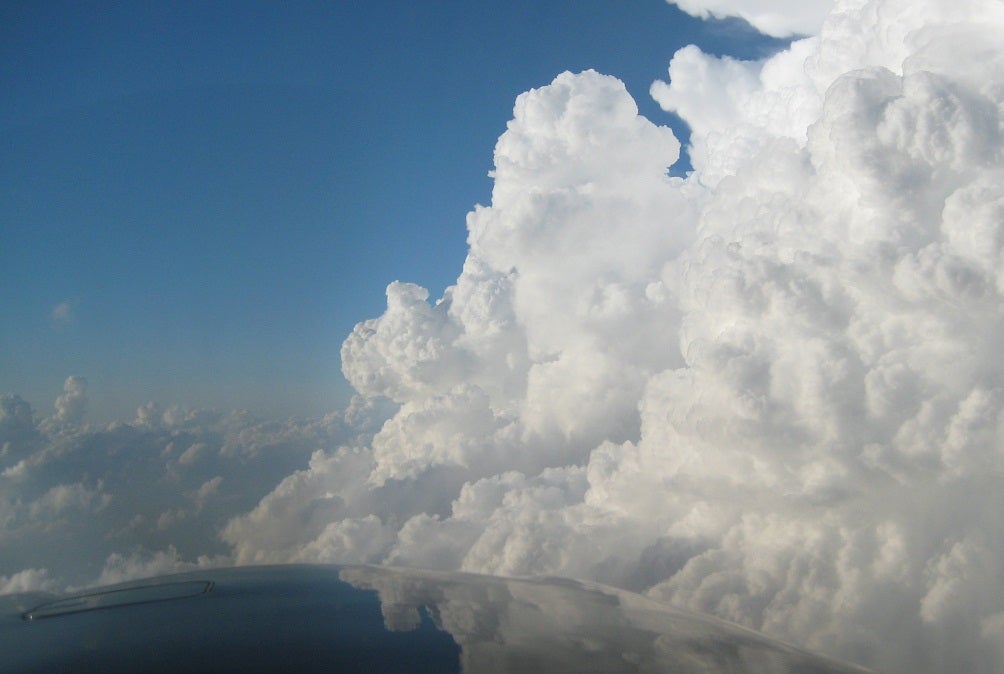 Judging VFR Cloud Distances
