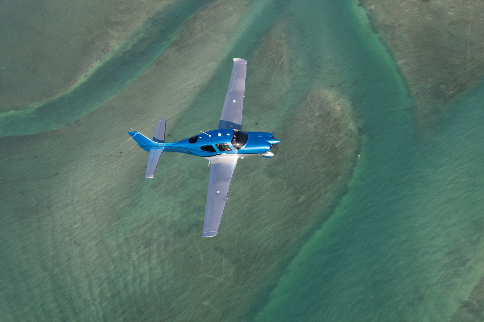 Cirrus SR22 G6