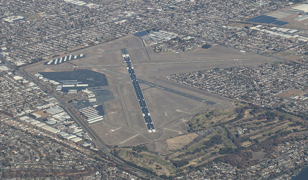 sacramento executive airport