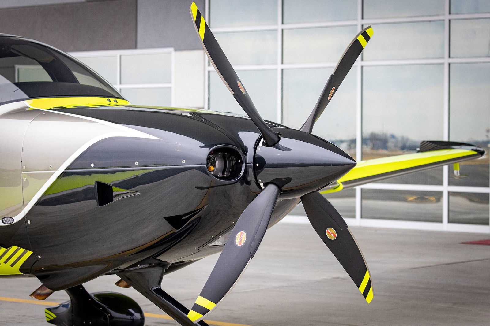 Cirrus SR22T 8000