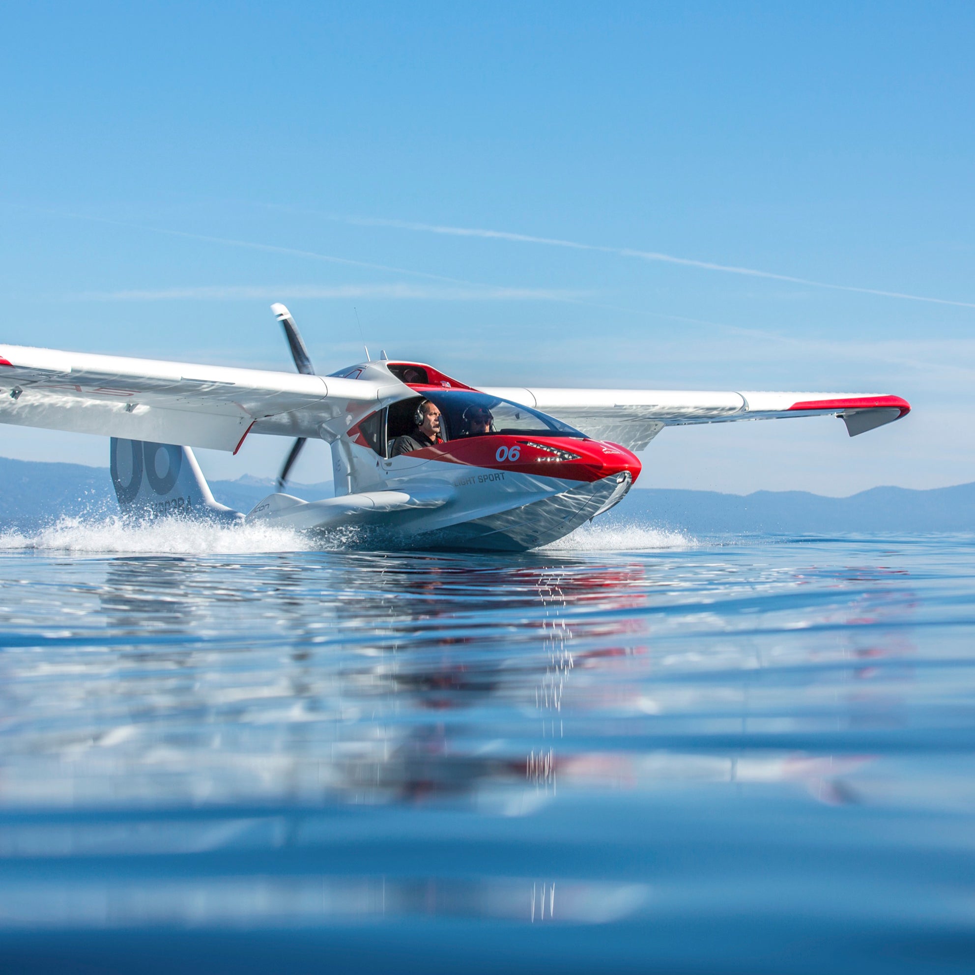 What Is the Best Amphibious Aircraft?