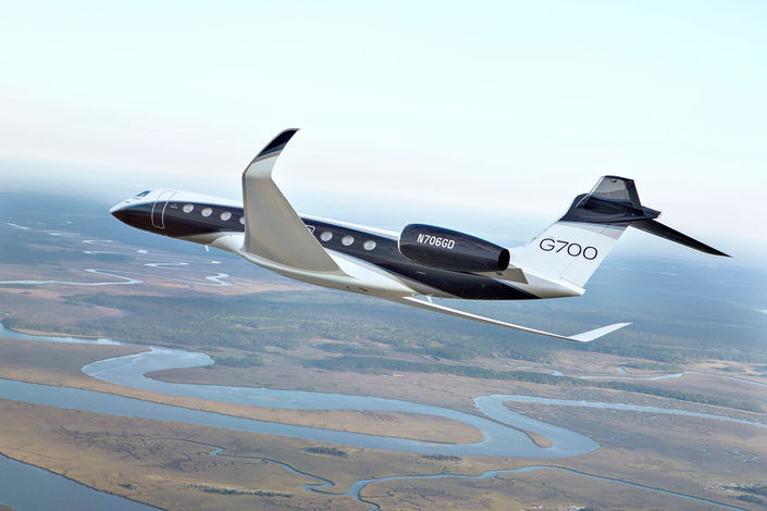 Gulfstream G700 in Flight