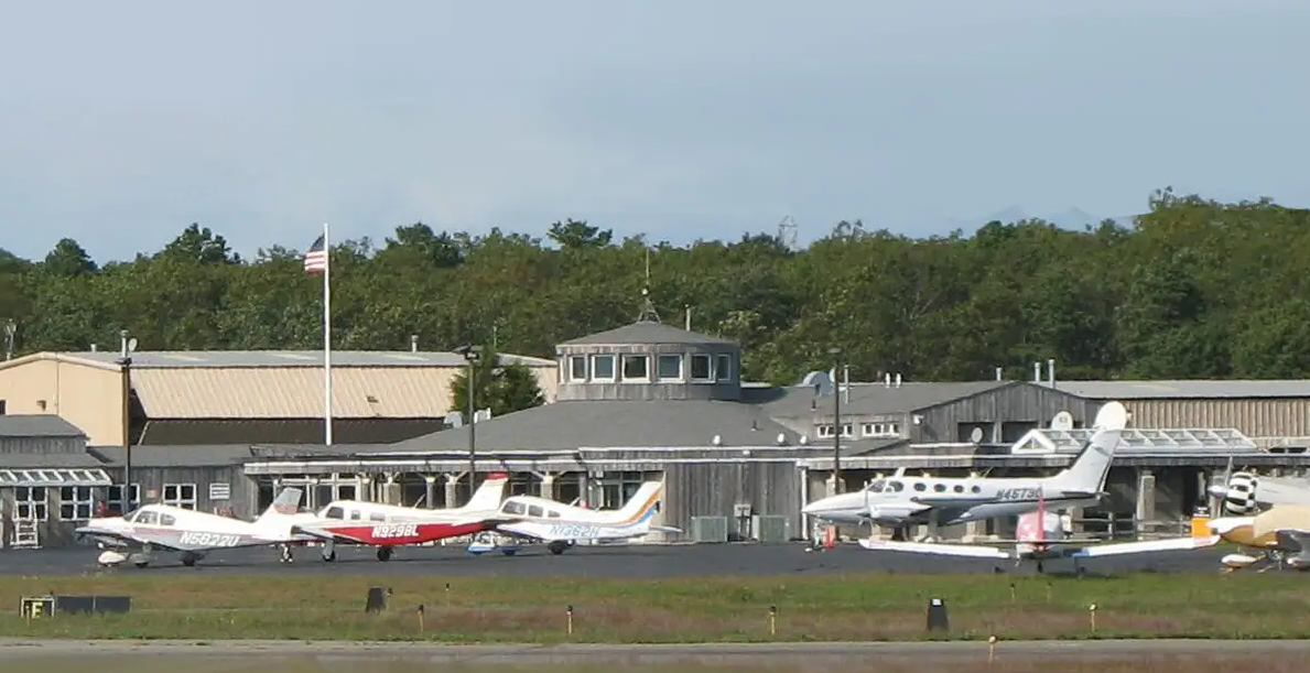 East Hampton Airport