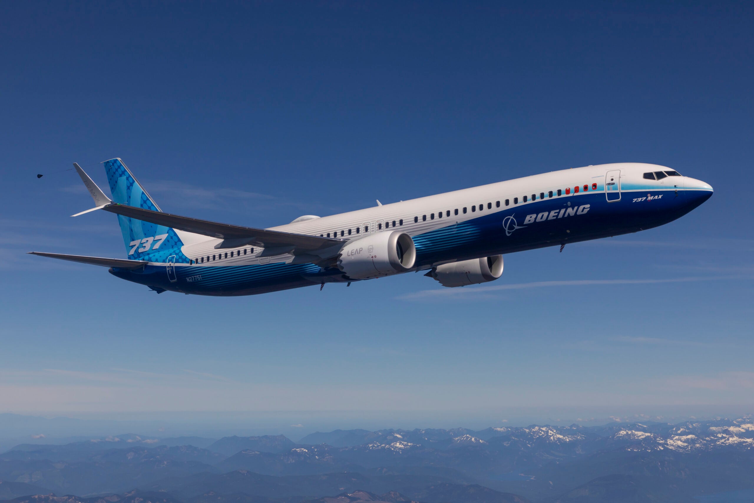 737-10 In Flight