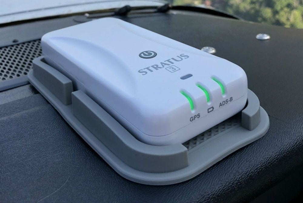 Stratus 3 ADS-B Receiver