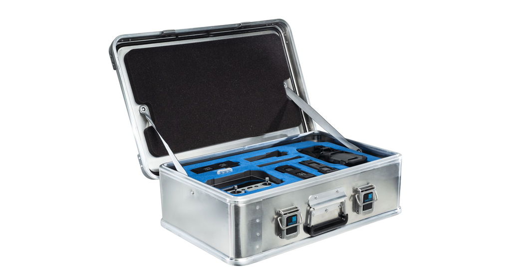 Built from the rugged, corrosion-resistant aluminum, this case keeps your Mavic 3 Pro safe from natural elements and daily wear and tear.